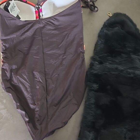 LA BLANCA One Piece Bathing Suit NWT - Picture 3 of 5